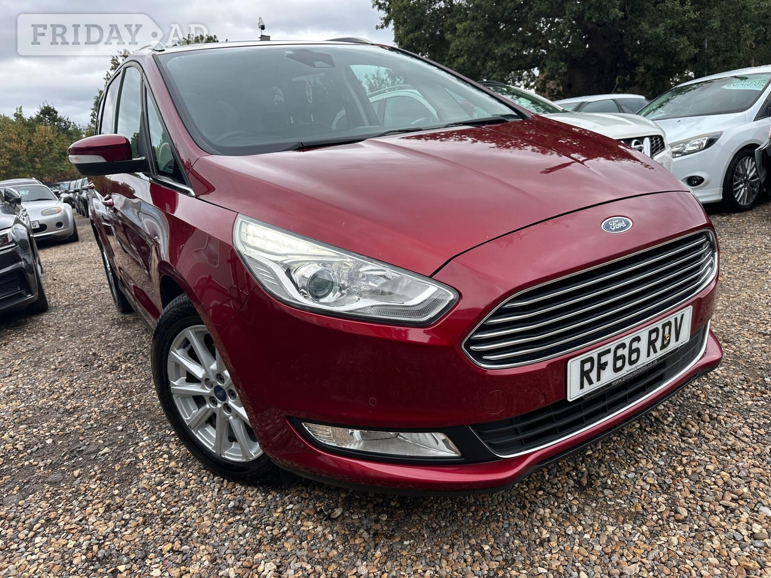 Ford Galaxy 2016 - Cars