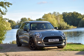 Mini Hatch 2016