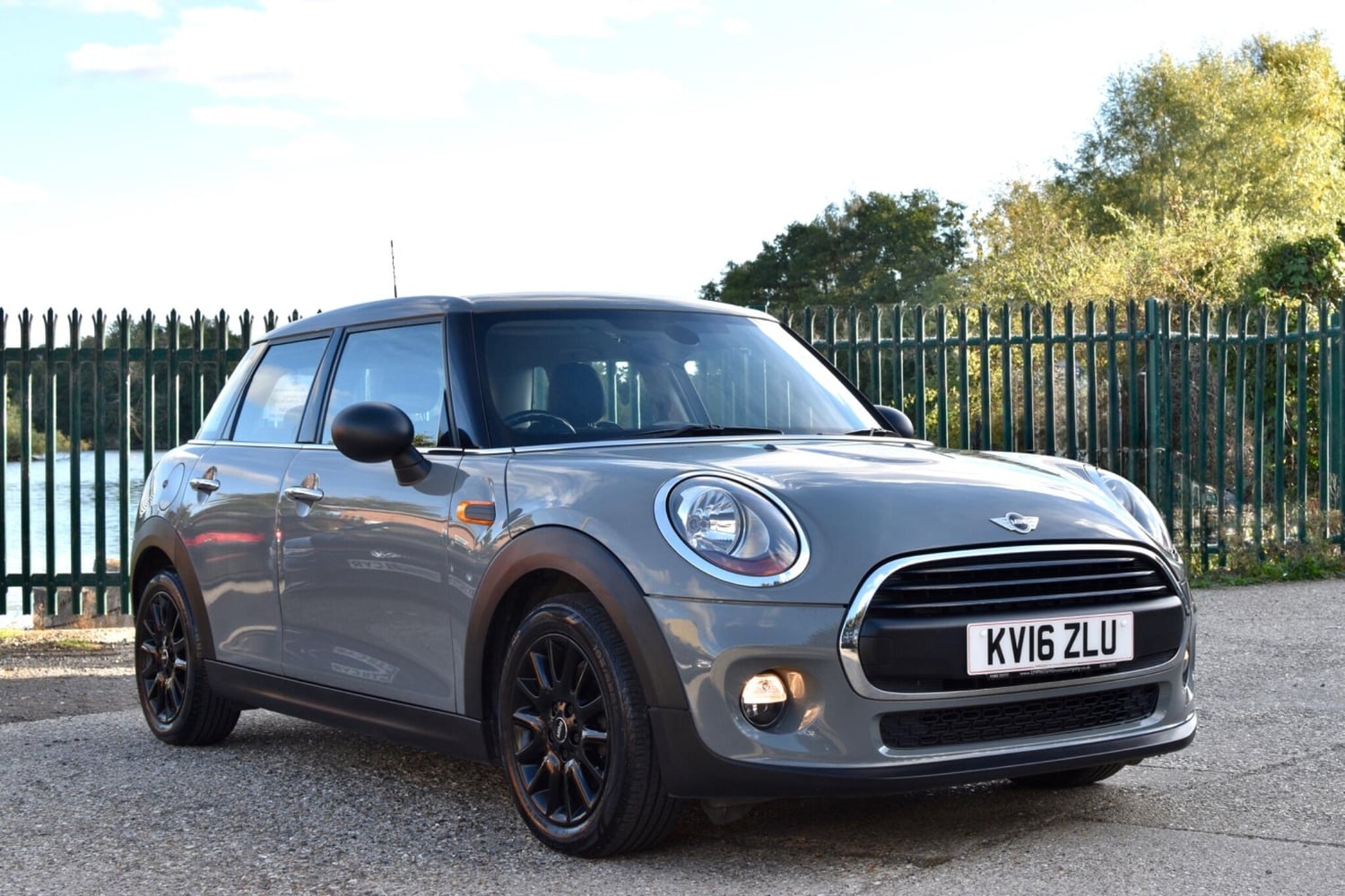 Mini Hatch Reading