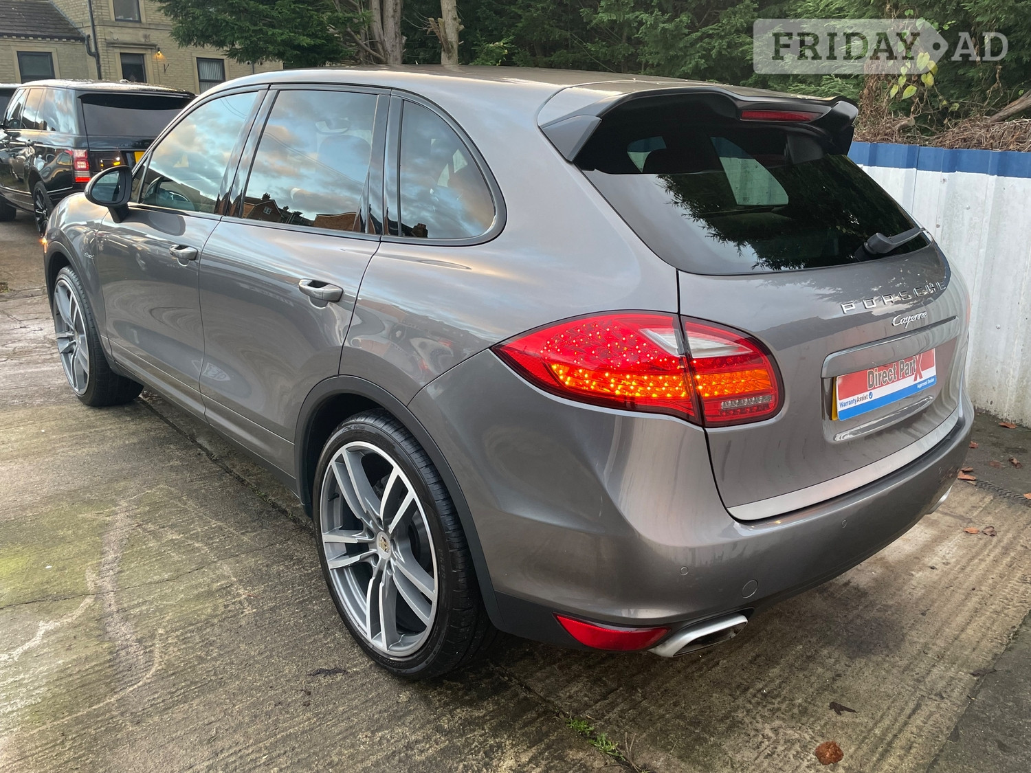 Porsche Cayenne 2012 - Cars