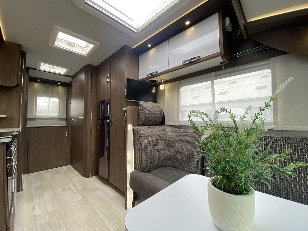 Frankia F-Line I 680 SG 2019 for sale - Motorhomes & Caravans in Newark