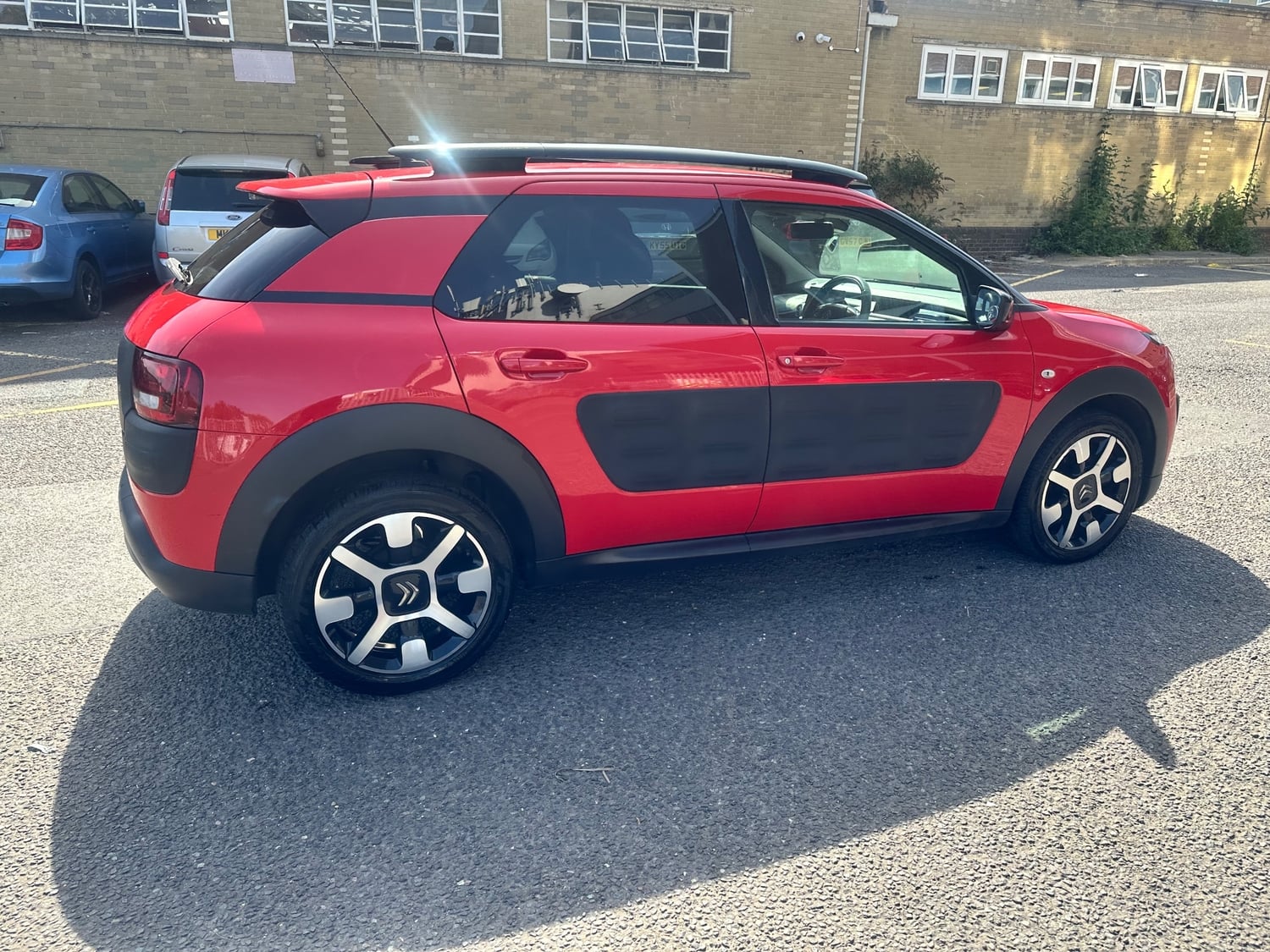 [ berth ]Citroen C4 Cactus