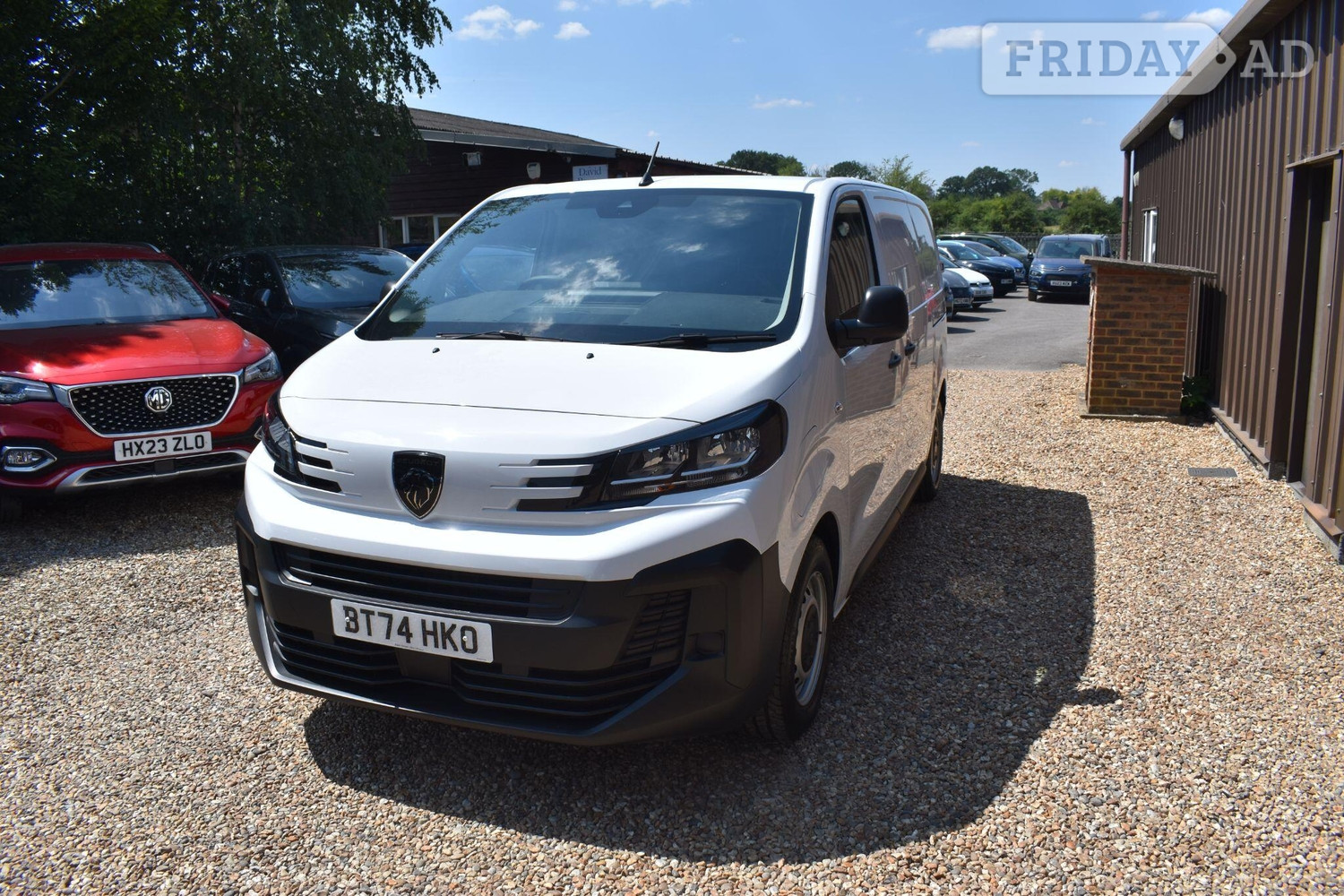 [ berth ]Peugeot E-EXPERT