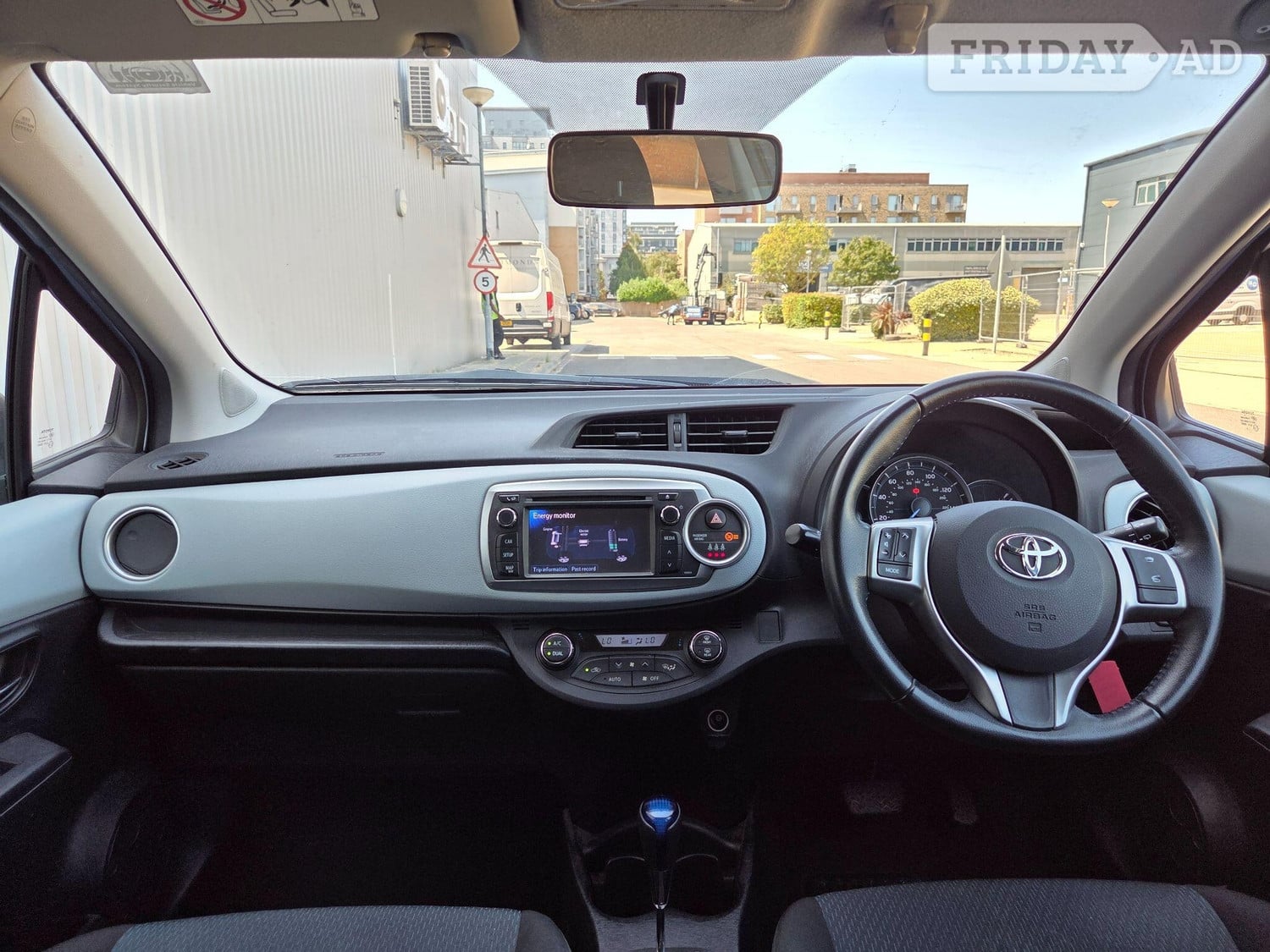 Toyota Yaris 2013 - Cars in Slough