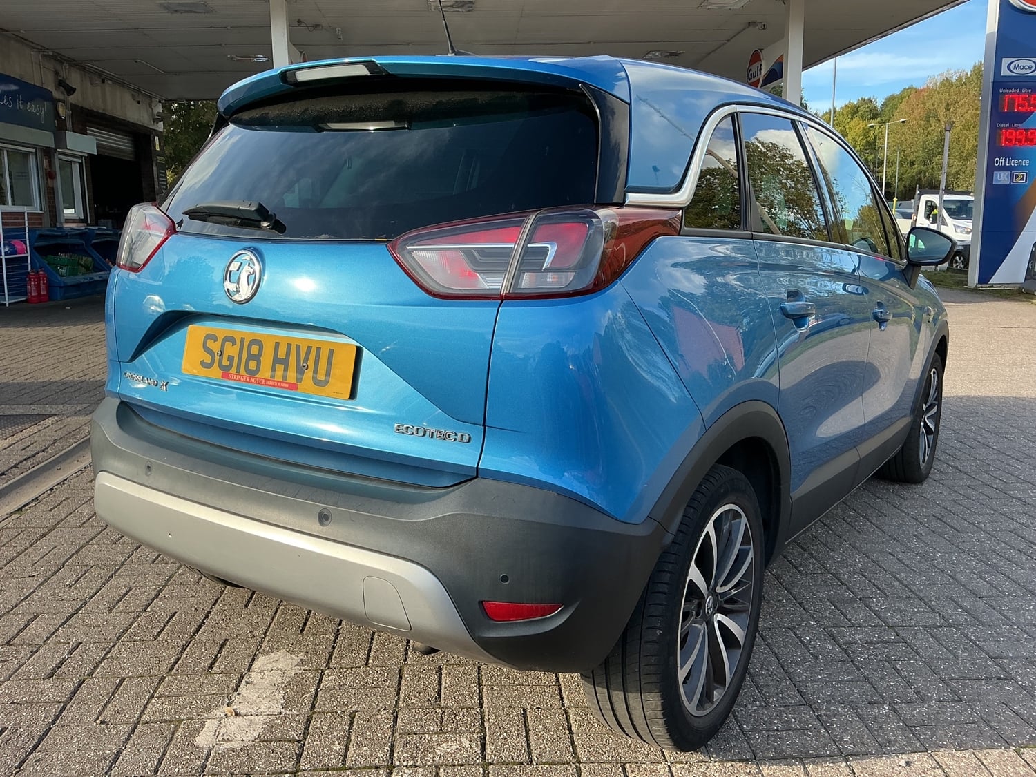 [ berth ]Vauxhall Crossland X