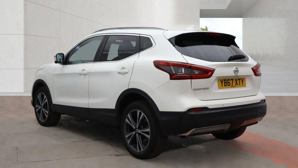 Nissan Qashqai 2017 - Cars in Hounslow