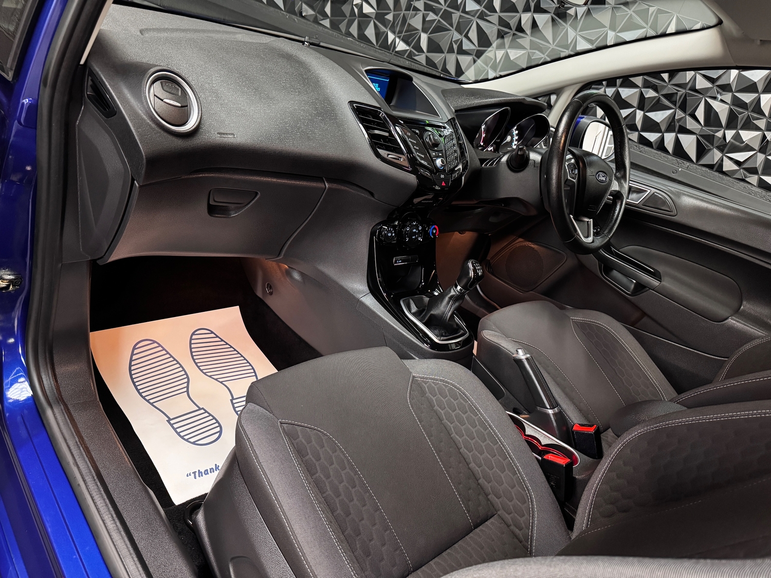 [ berth ]Ford Fiesta
