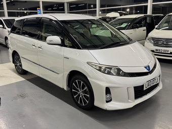 Toyota Estima 2013