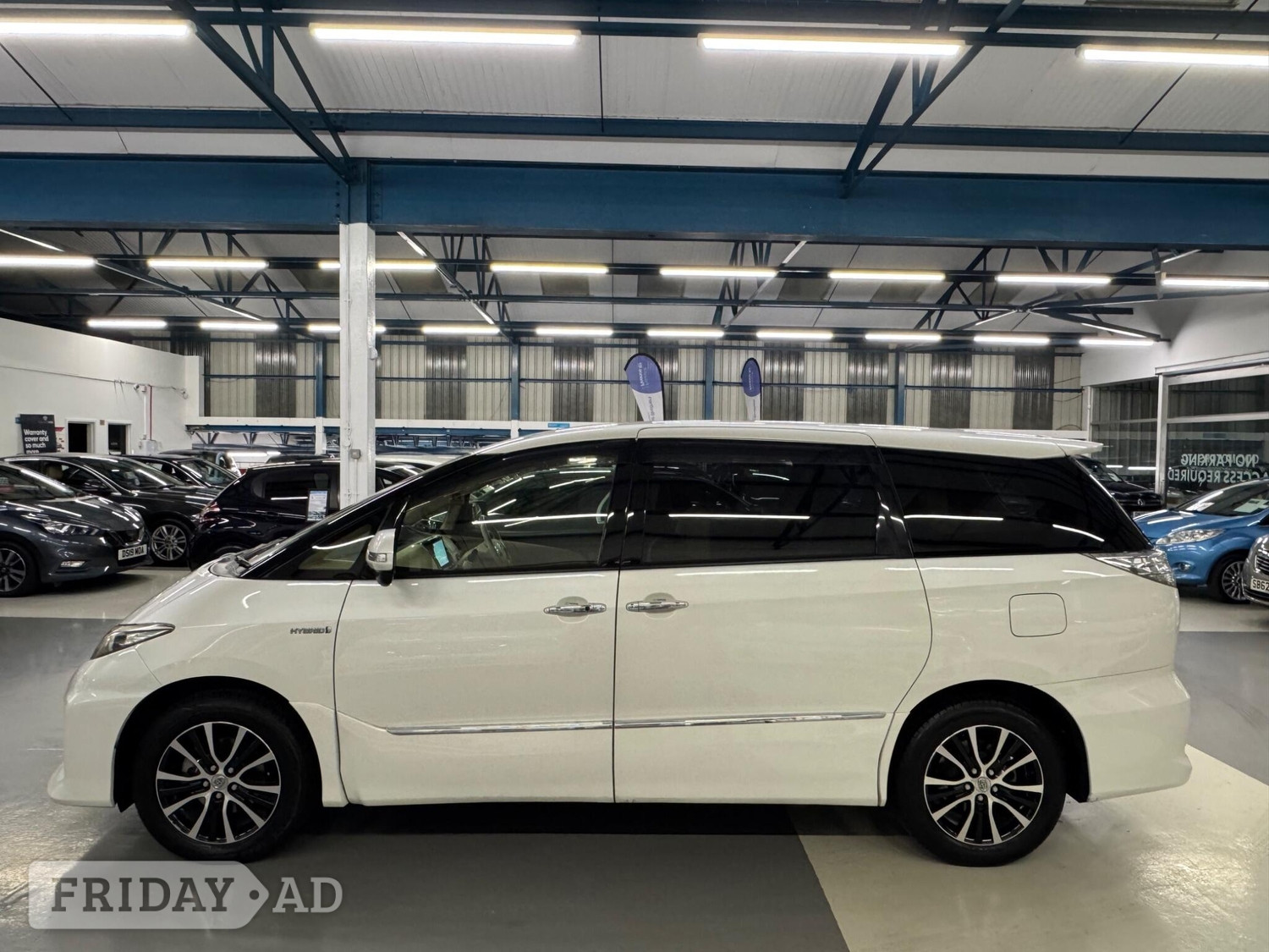 Toyota Estima 2013 - Cars
