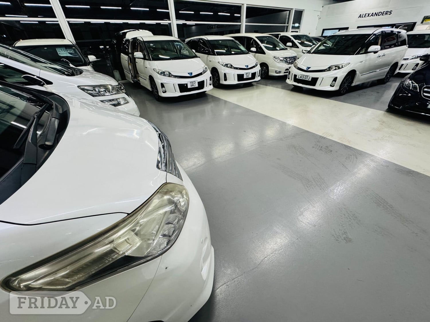 Toyota Estima Bolton