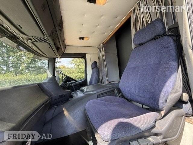 K P  Coach builders Scania 310 18 ton  Horsebox - Trailers & Horseboxes in Banbury