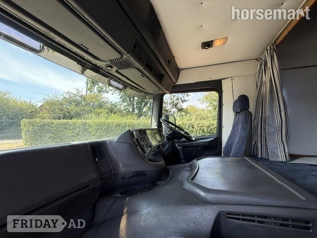 K P  Coach builders Scania 310 18 ton  Horsebox - Trailers & Horseboxes