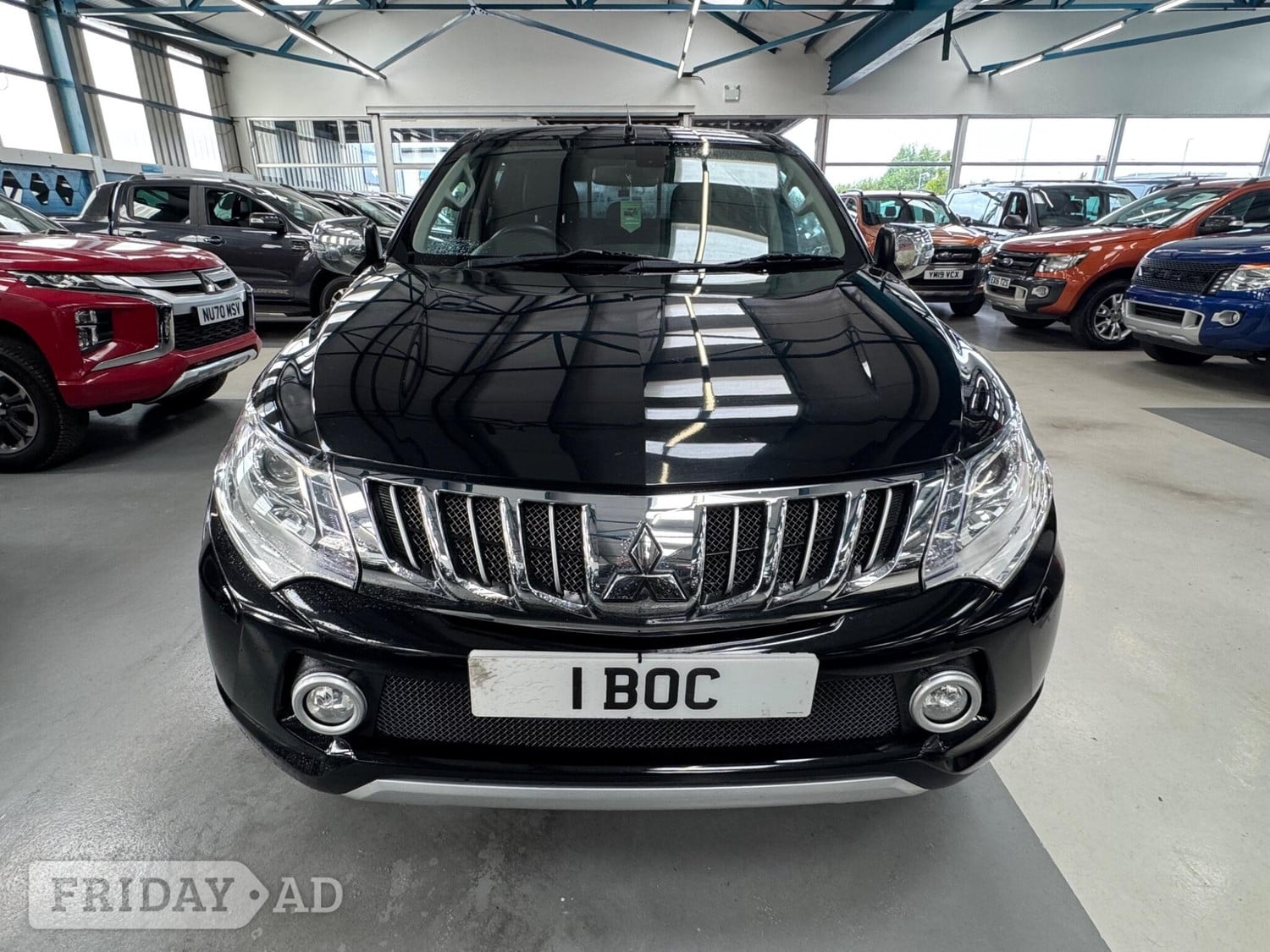 [ berth ]Mitsubishi L200