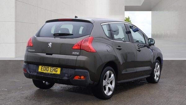 Peugeot 3008 2010 - Cars in Uxbridge