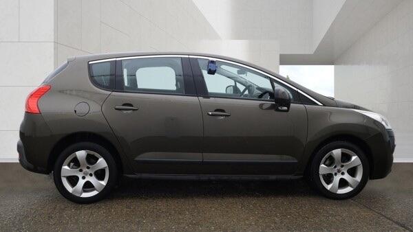 Peugeot 3008 2010 - Cars
