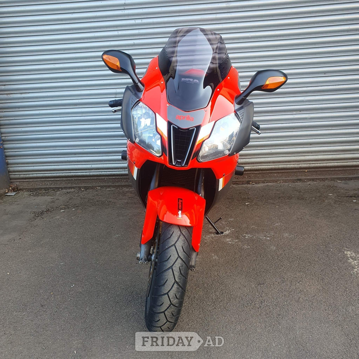 Aprilia RSV 2004 - Motorbikes, Scooters & Quads