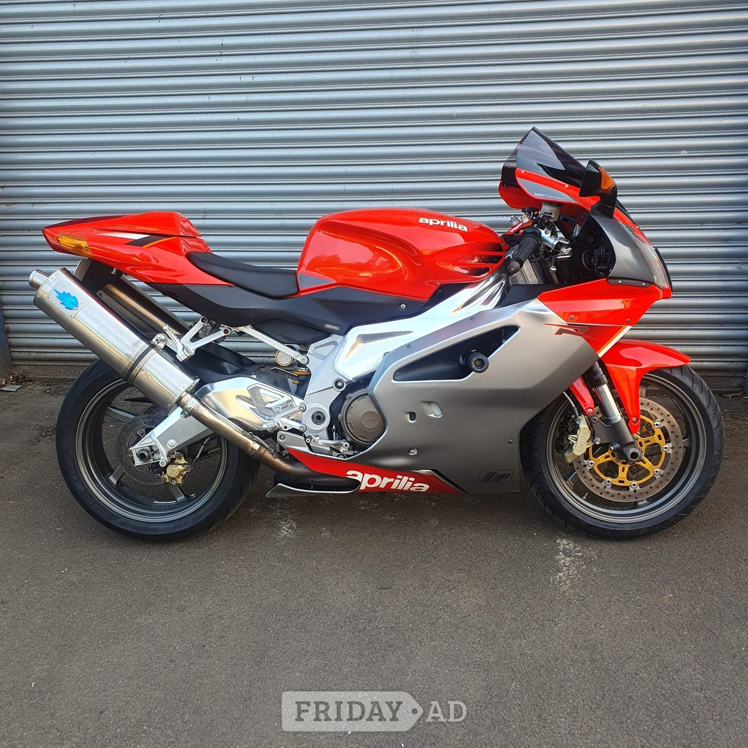 [ berth ]Aprilia RSV