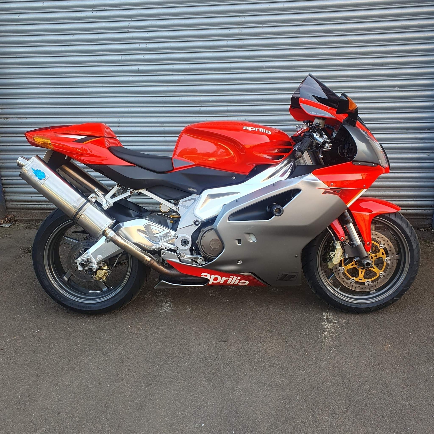 [ berth ]Aprilia RSV