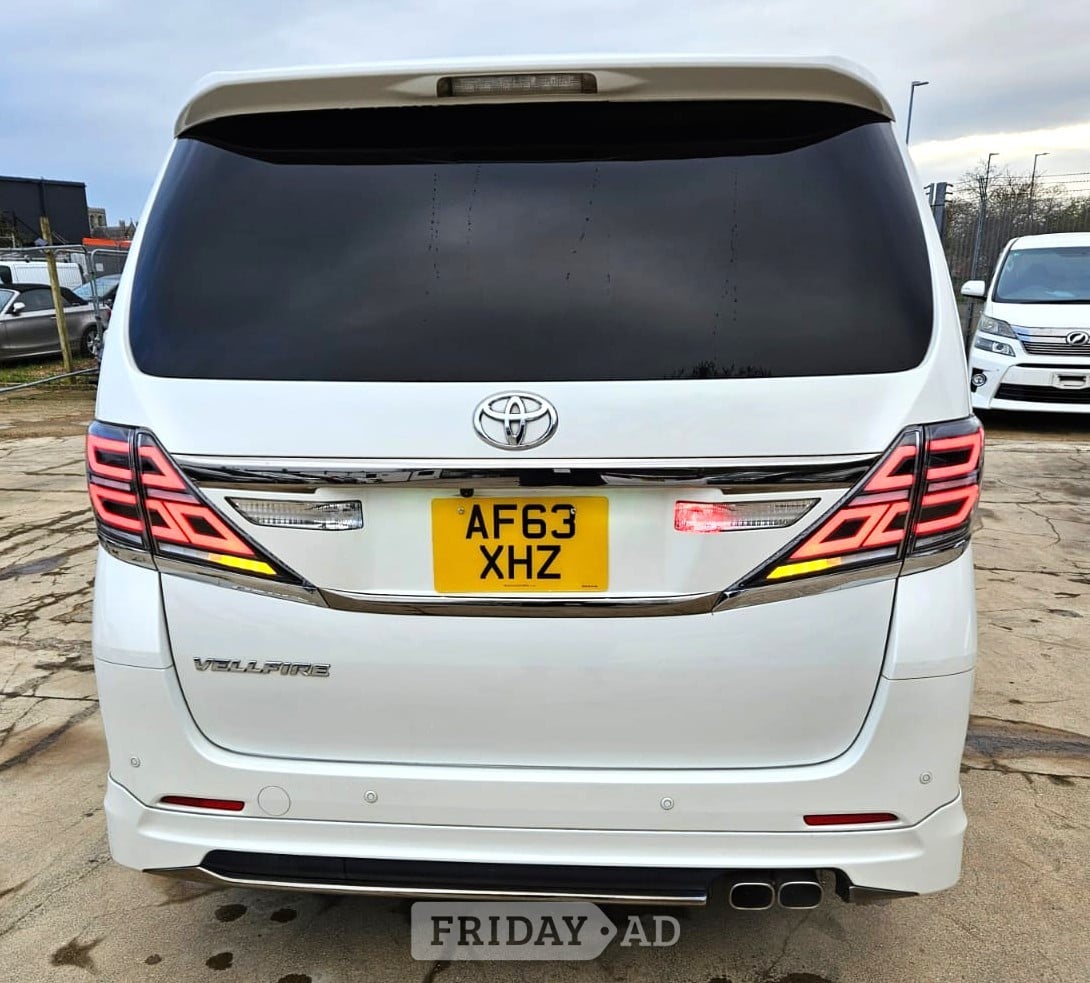 Toyota Vellfire 2014 - Cars