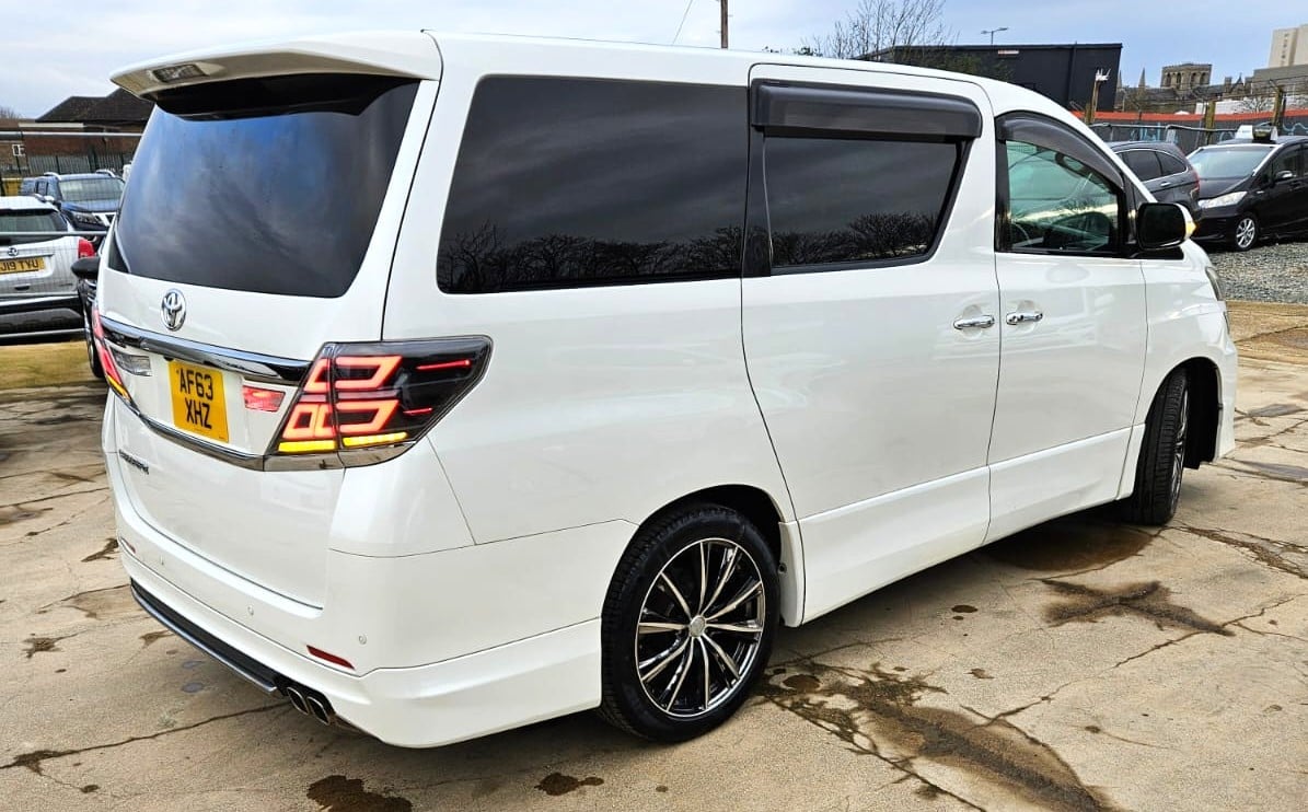Toyota Vellfire 2014 - Cars in March