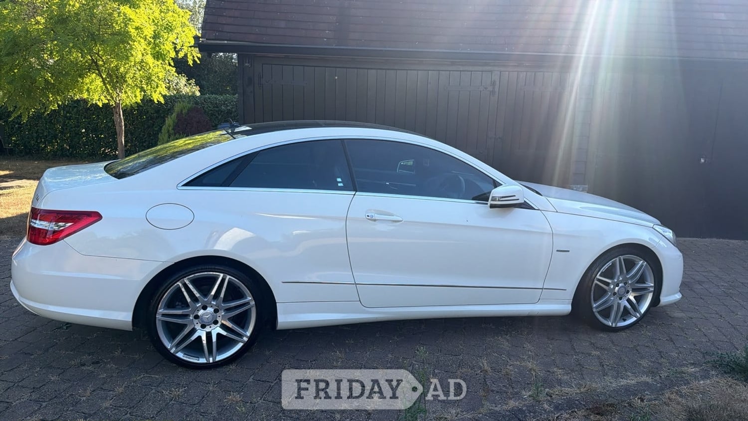 [ berth ]Mercedes-Benz E Class