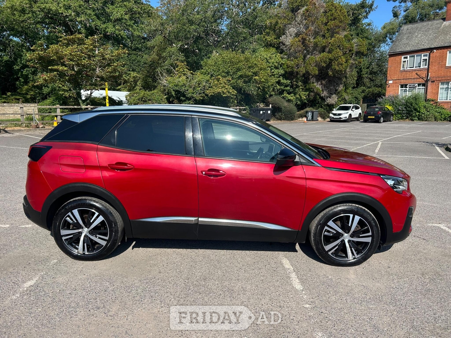 [ berth ]Peugeot 3008