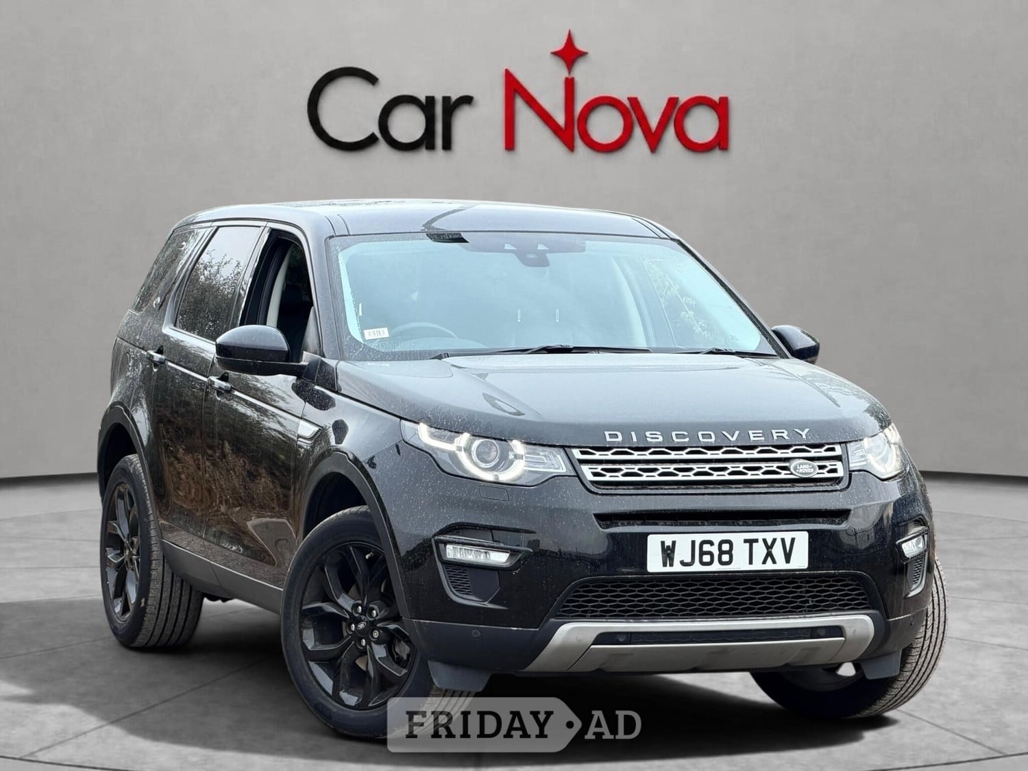 Land Rover Discovery Sport 2018 in Staines