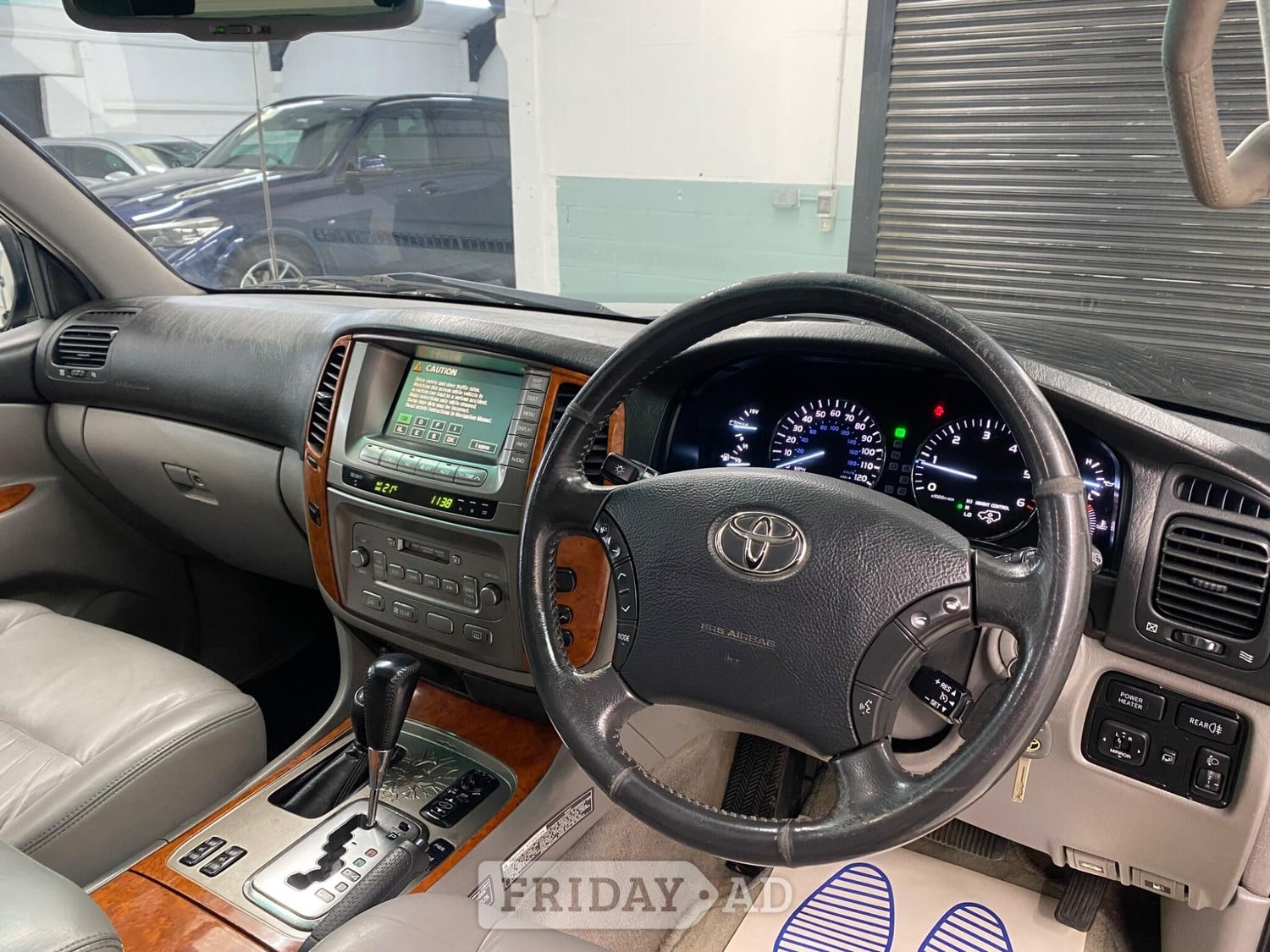 [ berth ]Toyota Land Cruiser