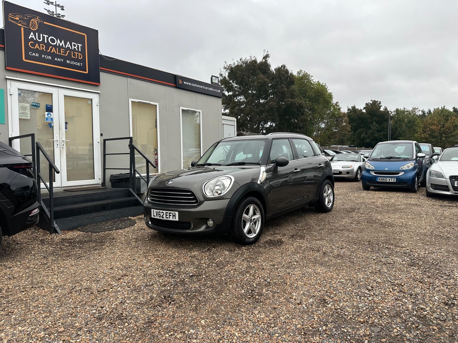 [ berth ]Mini Countryman
