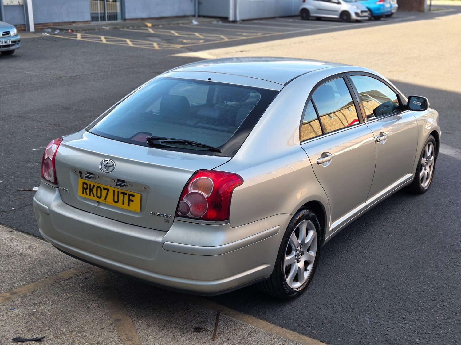 [ berth ]Toyota Avensis