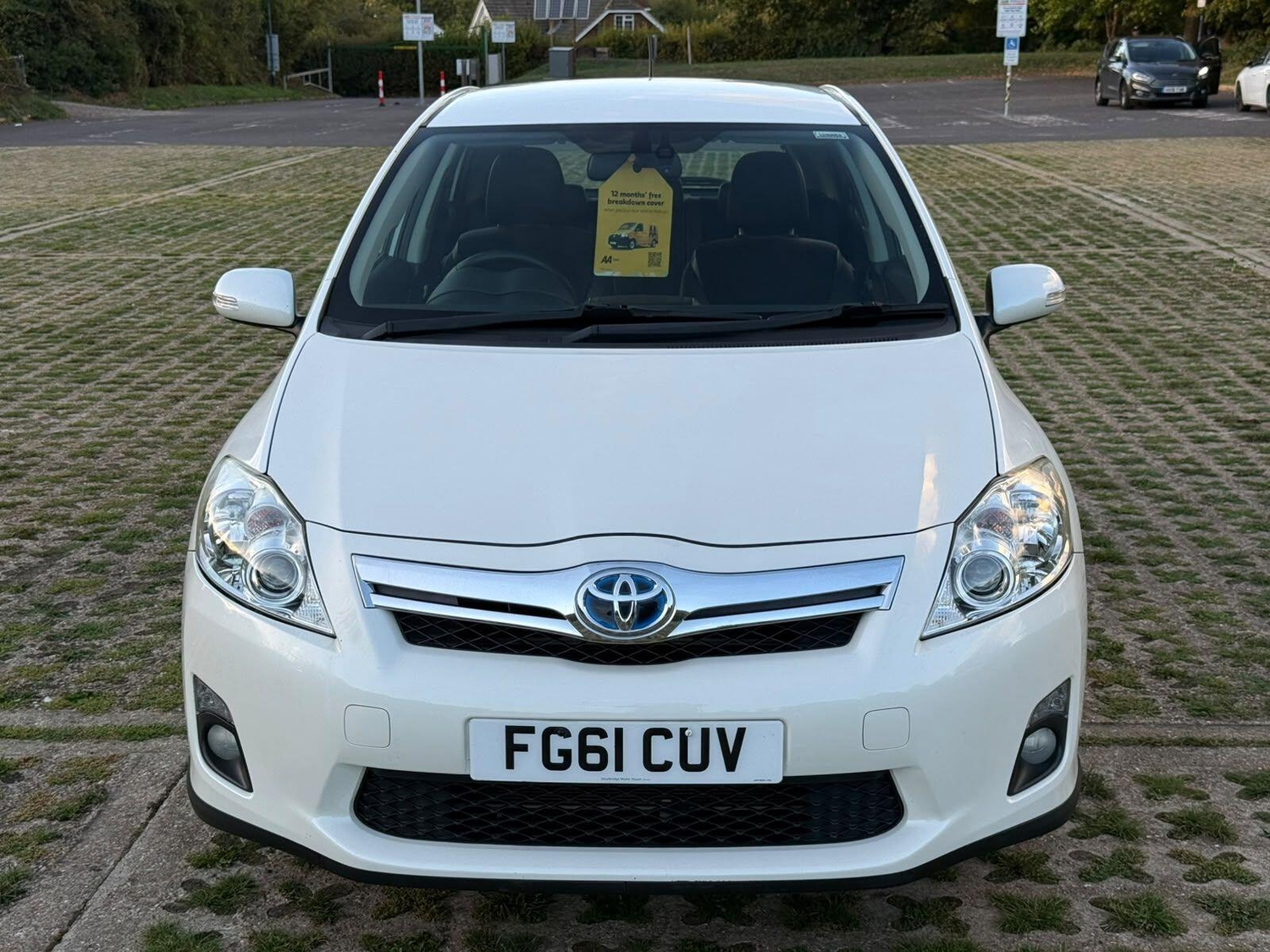 Toyota Auris 2011 - Cars in Swanley