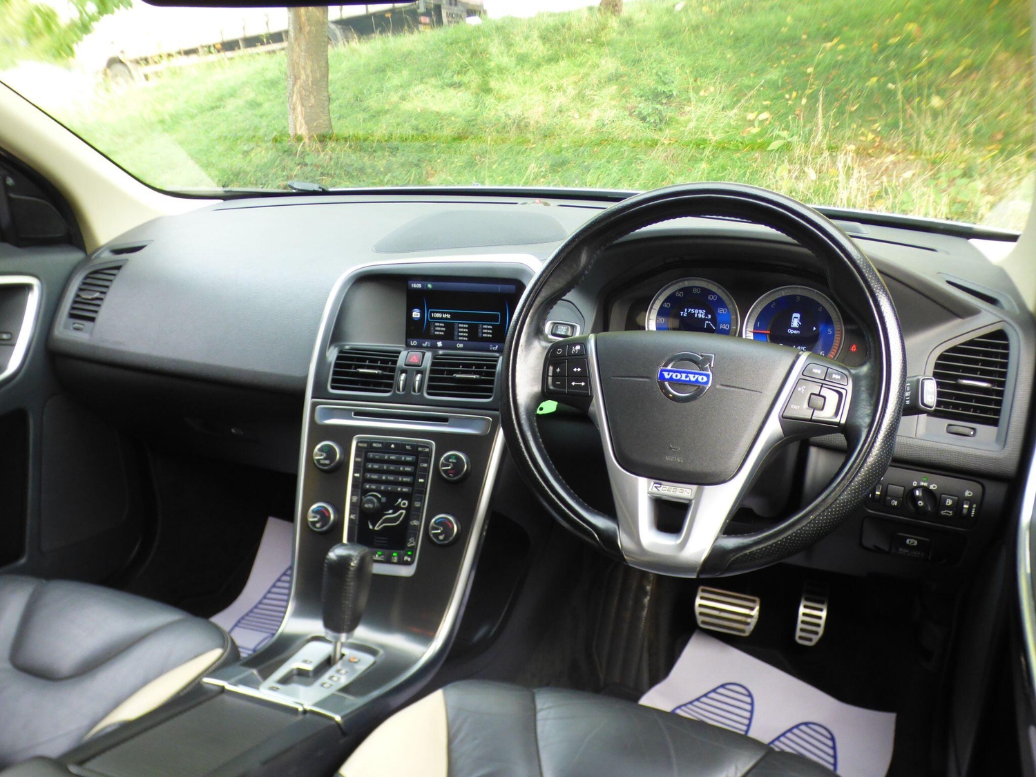 [ berth ]Volvo XC60