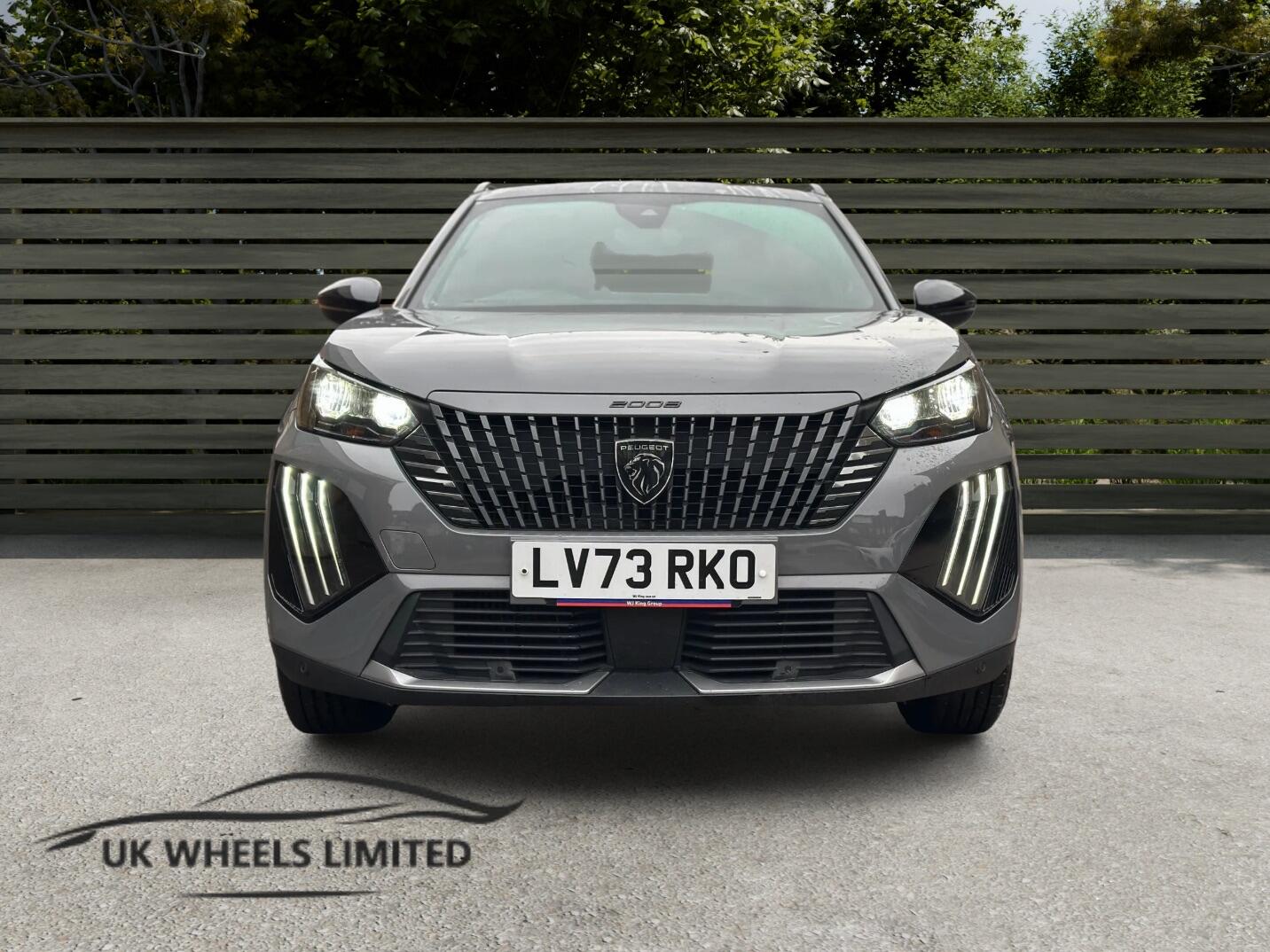 [ berth ]Peugeot 2008