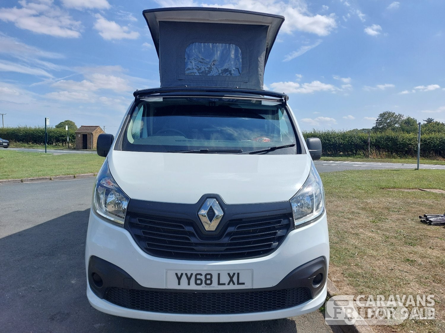 Renault Trafic SL27 Business Plus Camper Van, (2018)  Campervan for sale - Motorhomes & Caravans in Routh