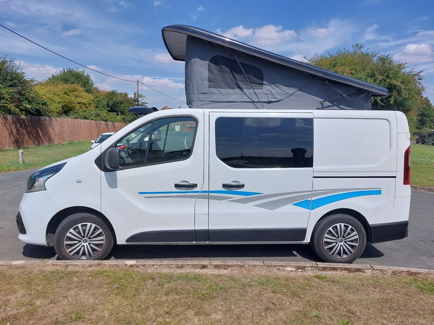 Renault Trafic SL27 Business Plus Camper Van Routh