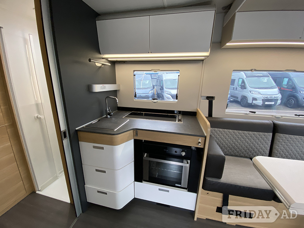 Adria Matrix Plus 600 DT 2021 for sale - Motorhomes & Caravans