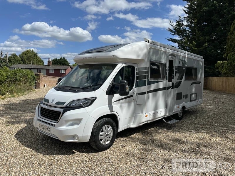 [4 berth ]Auto-Sleepers Corinium FB