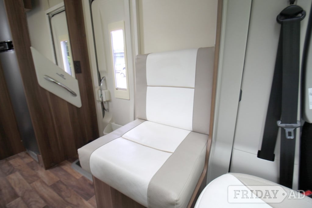 Roller Team T-Line 740 2018 for sale - Motorhomes & Caravans