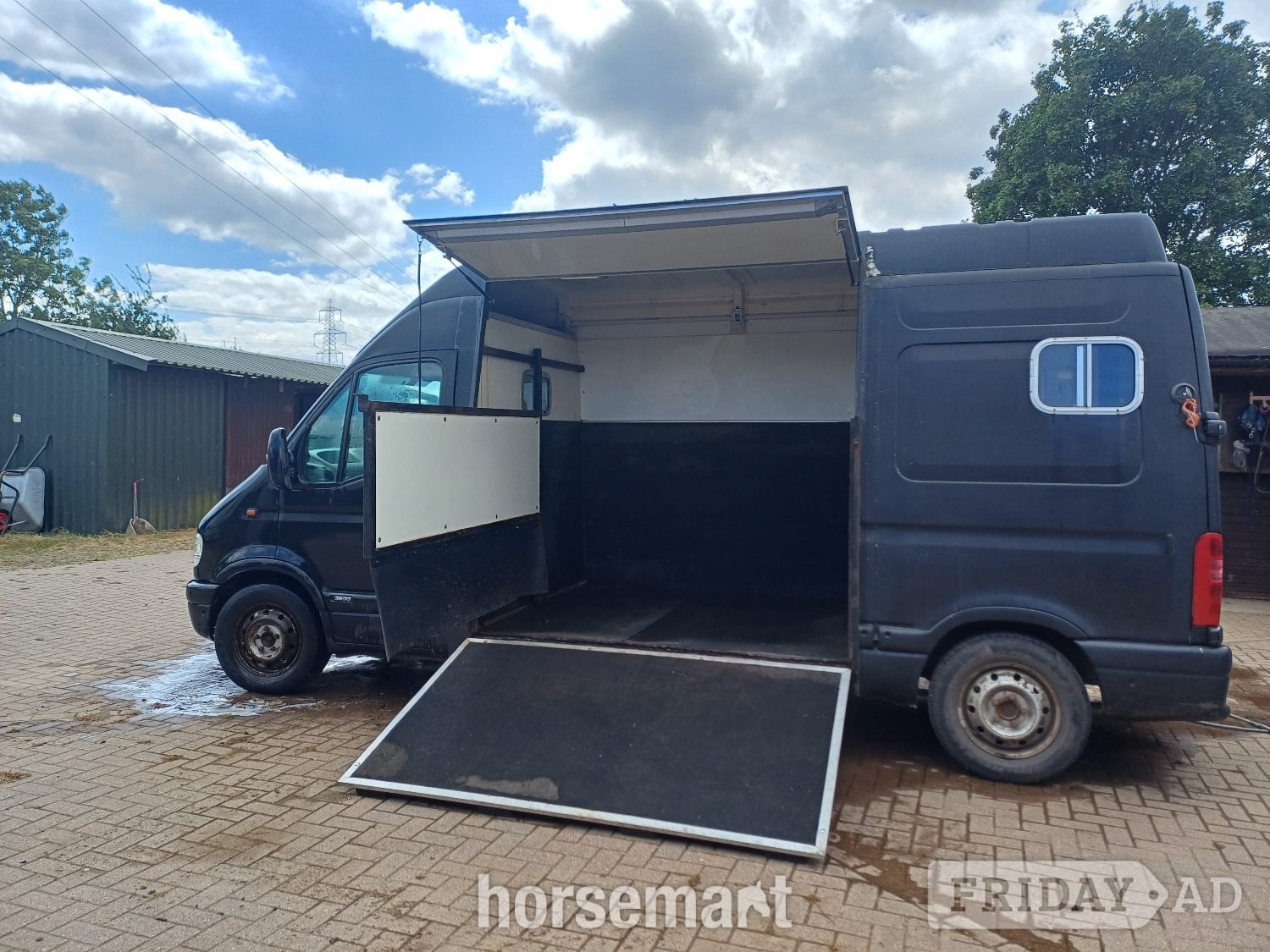 Unknown  Vauxhall Horsebox - Trailers & Horseboxes