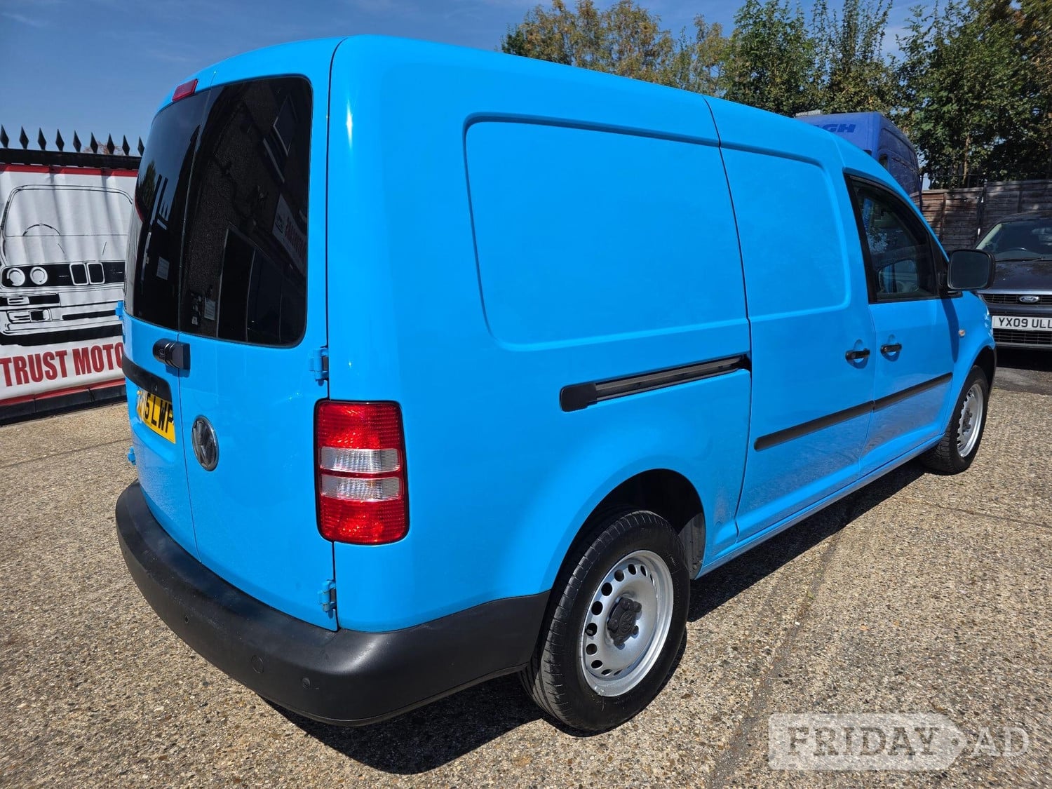 Volkswagen Caddy 2015 - Vans & Commercial Vehicles in Hounslow