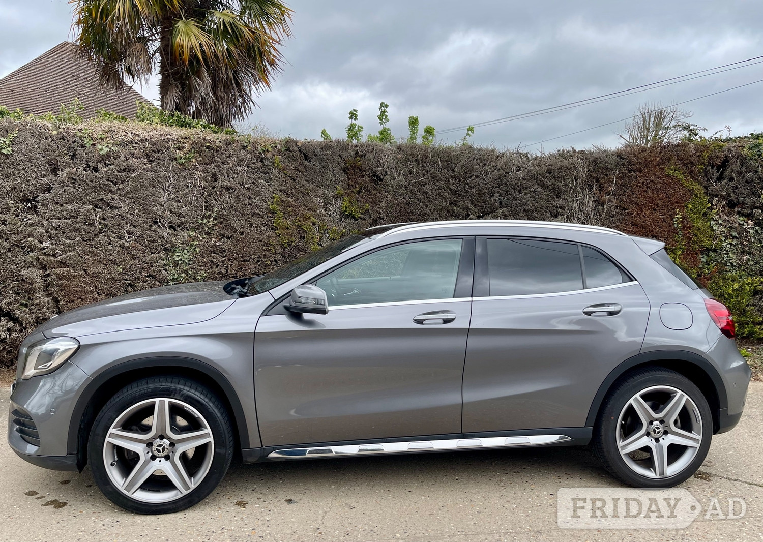 [ berth ]Mercedes-Benz GLA
