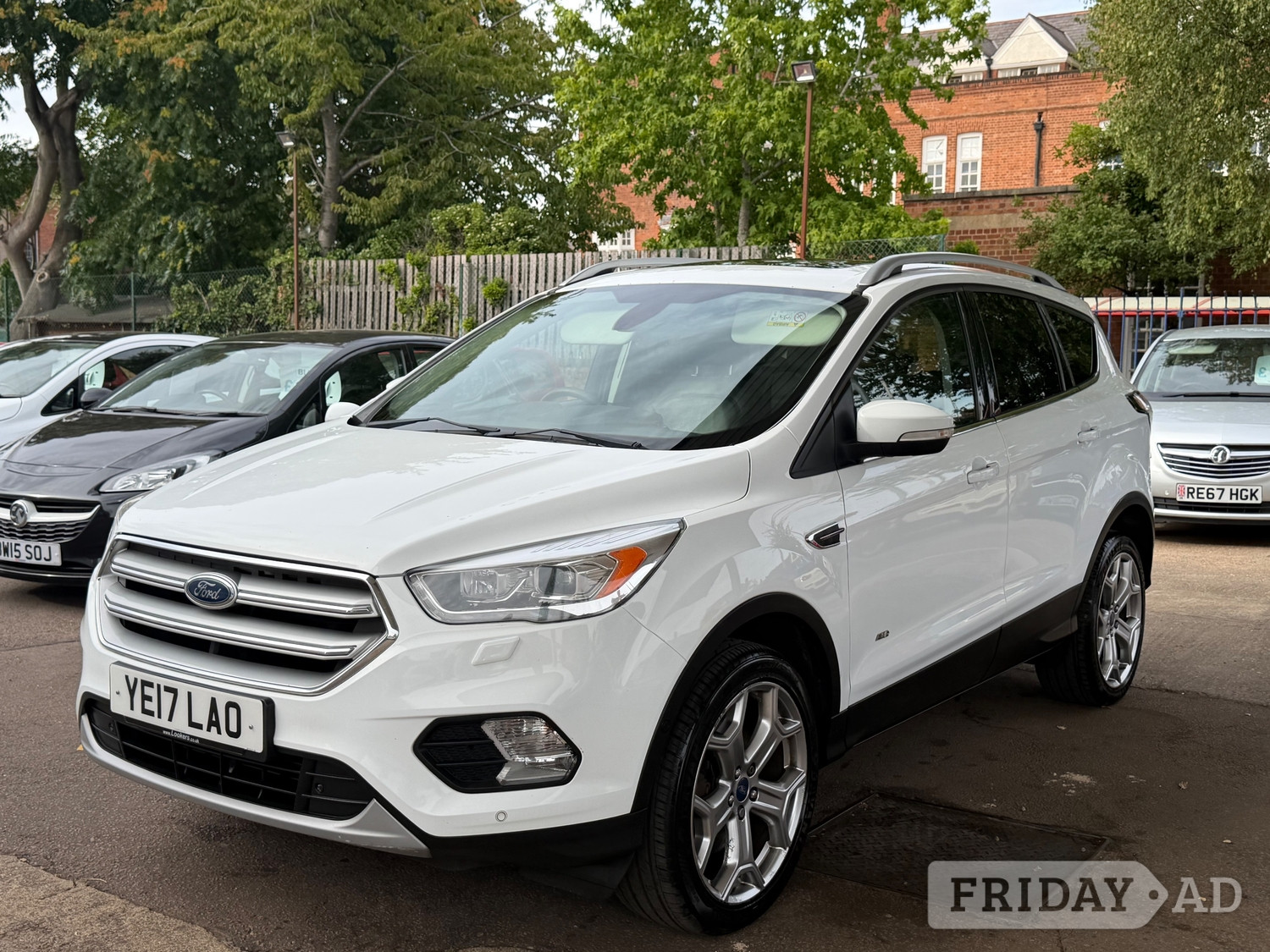 [ berth ]Ford Kuga