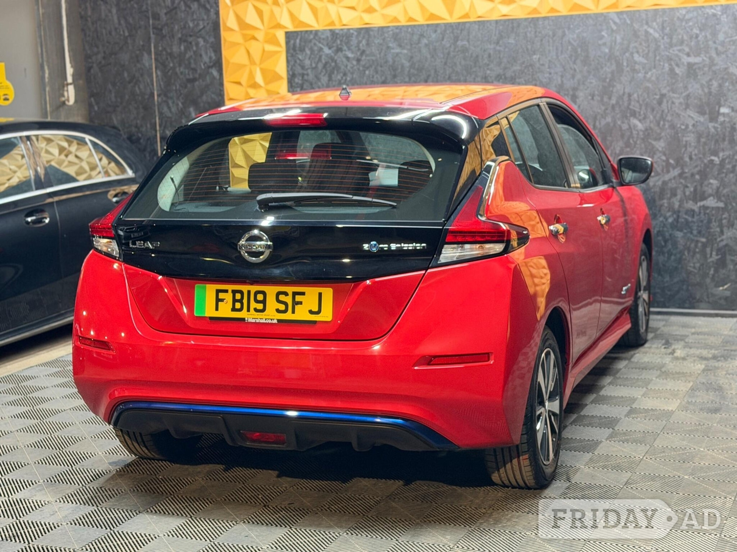 Nissan LEAF 2019 - Cars