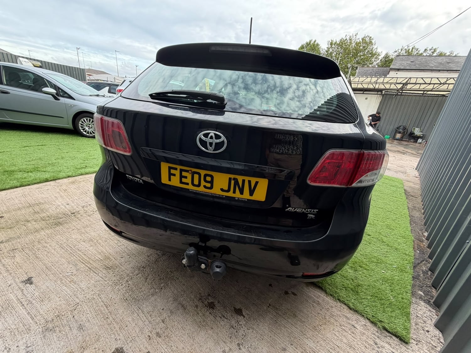 Toyota Avensis 2009 - Cars in Oldbury