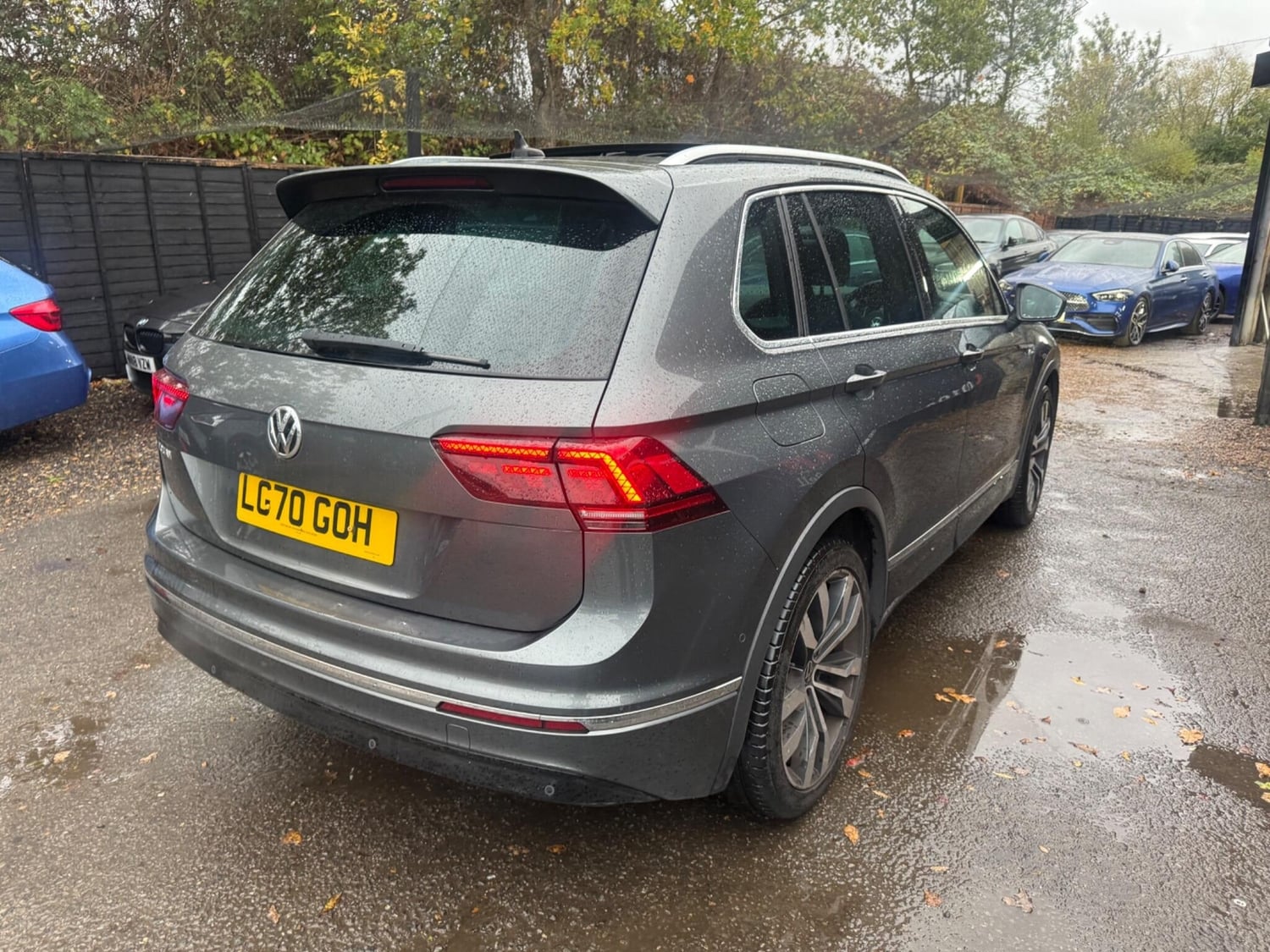 Volkswagen Tiguan 2020 - Cars