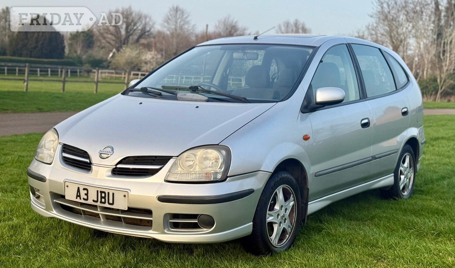 Nissan Almera Tino Bedford