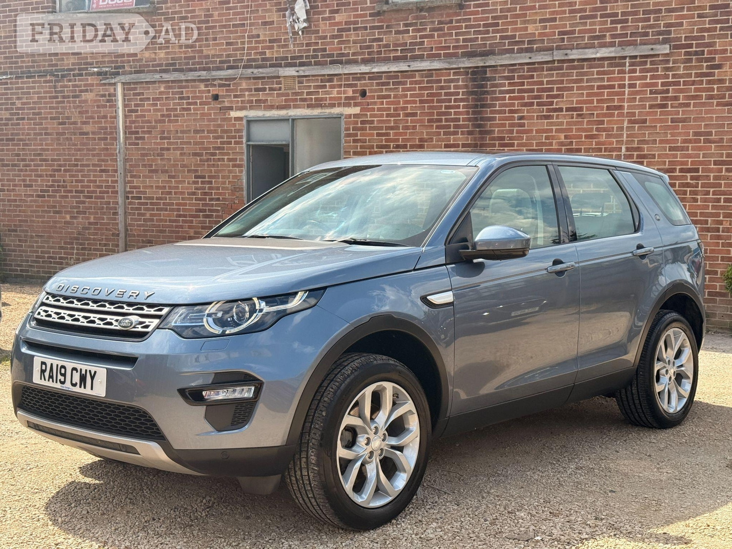 Land Rover Discovery Sport 2019 - Cars