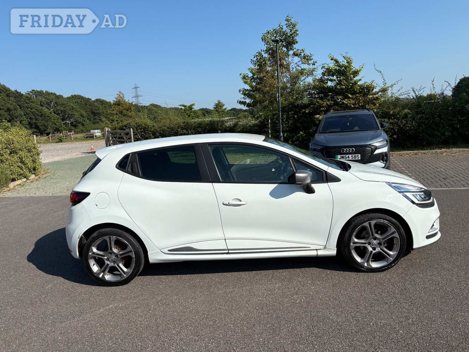 Renault Clio 2018 - Cars in Fareham