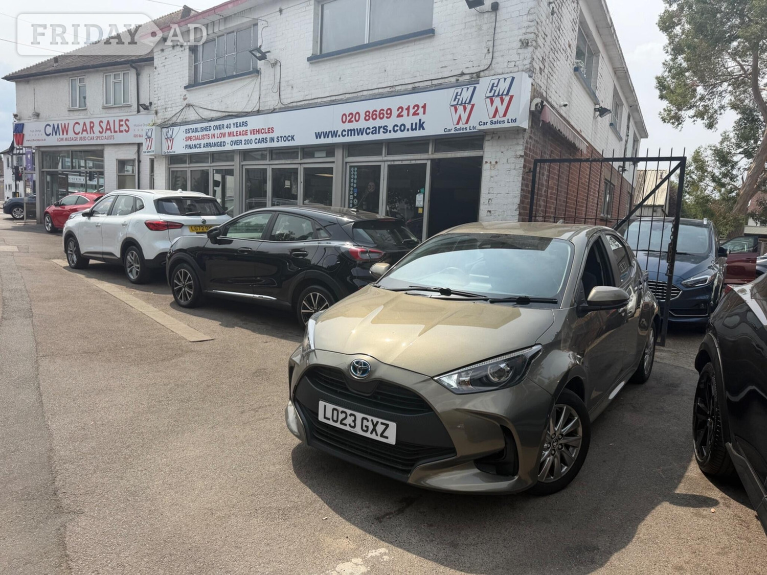 Toyota Yaris 2023 in Sutton
