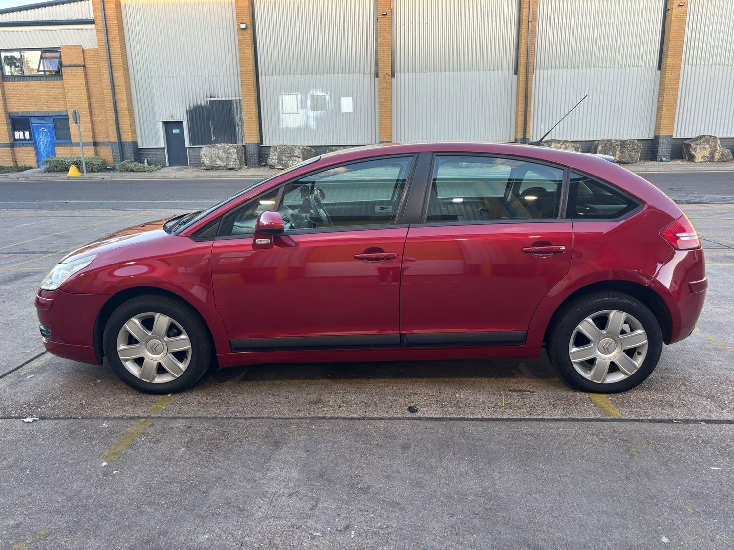 Citroen C4 2008 - Cars